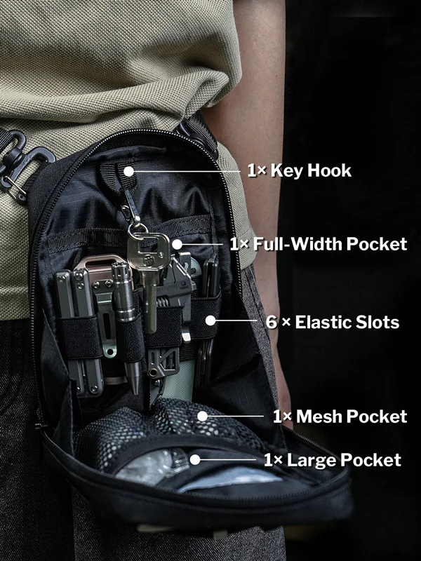 Pouch EDC Viperade con herramientas organizadas en su interior, incluyendo linterna, navaja y bolígrafo táctico