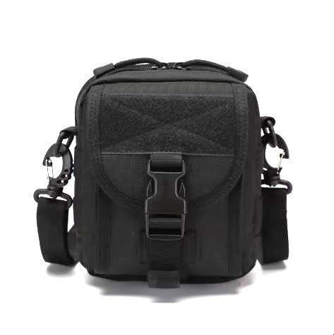 Mochila táctica EDC con diseño ergonómico y MOLLE, ideal para llevar herramientas y accesorios esenciales.